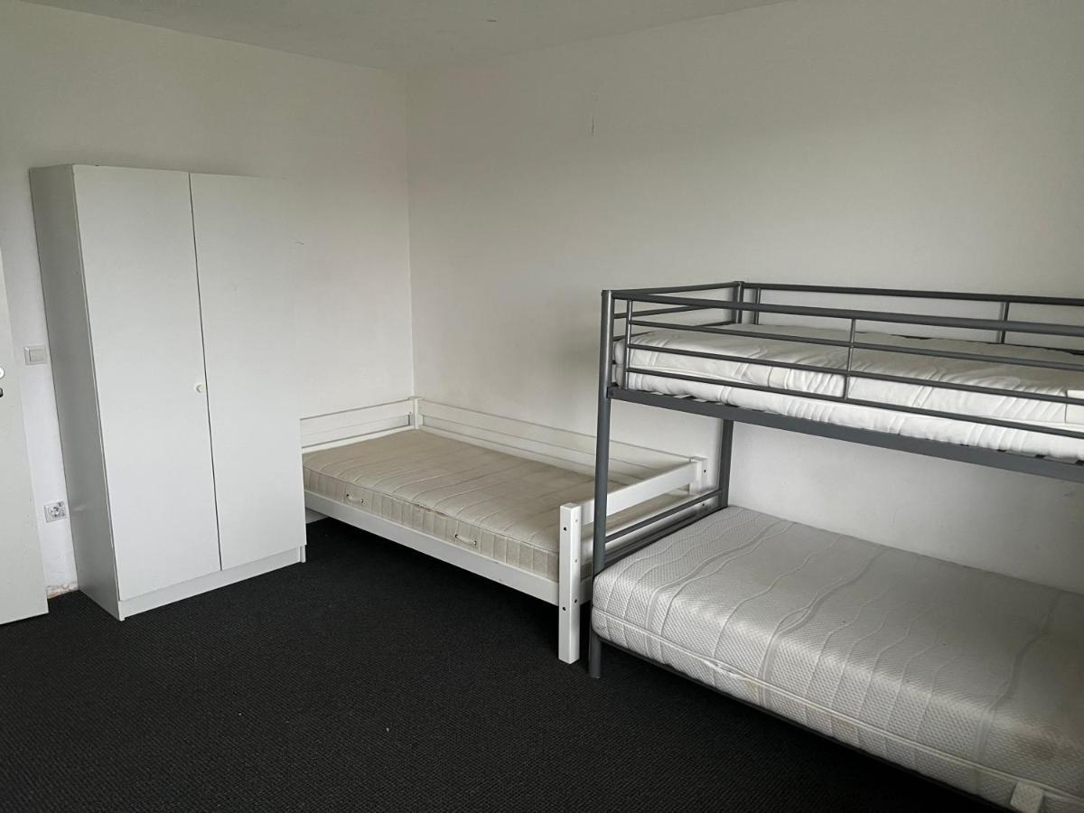 Otto Hostel *